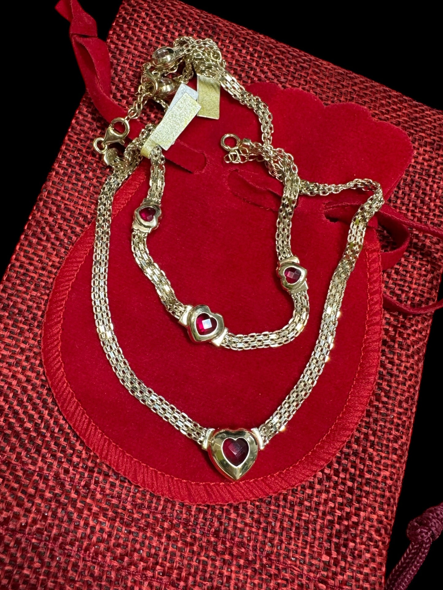 12/Chokers 10k and bracelet