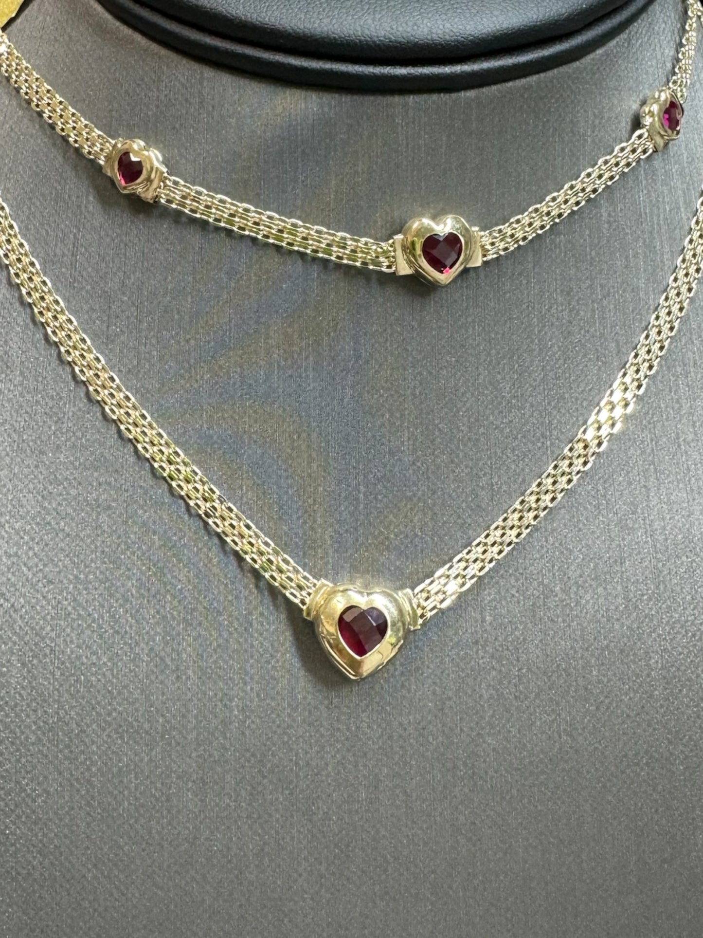12/Chokers 10k and bracelet