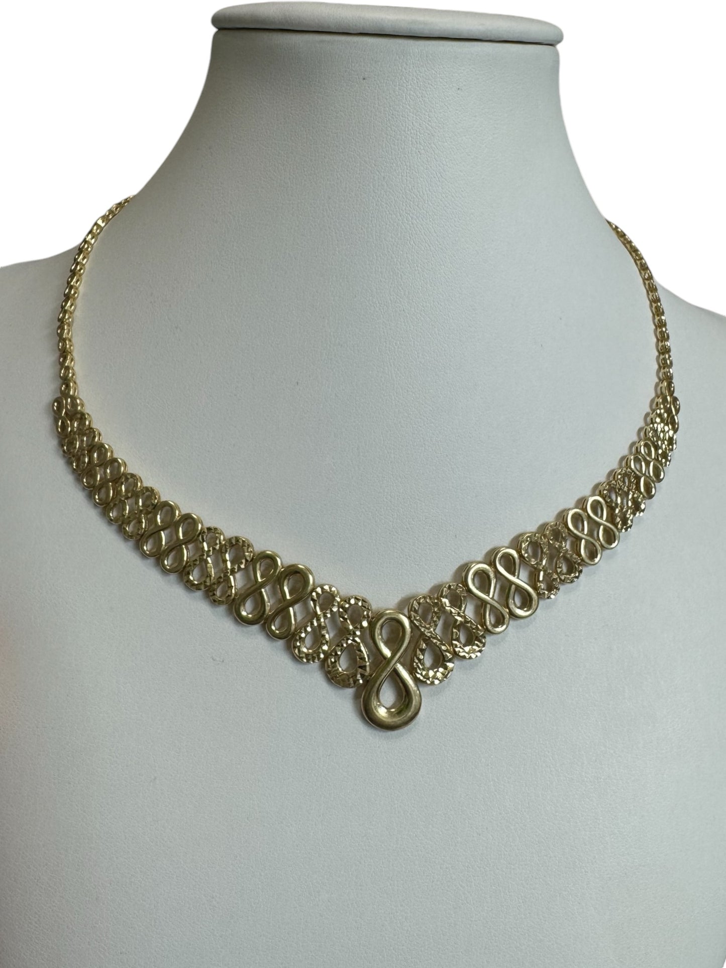 16/Chokers 14k