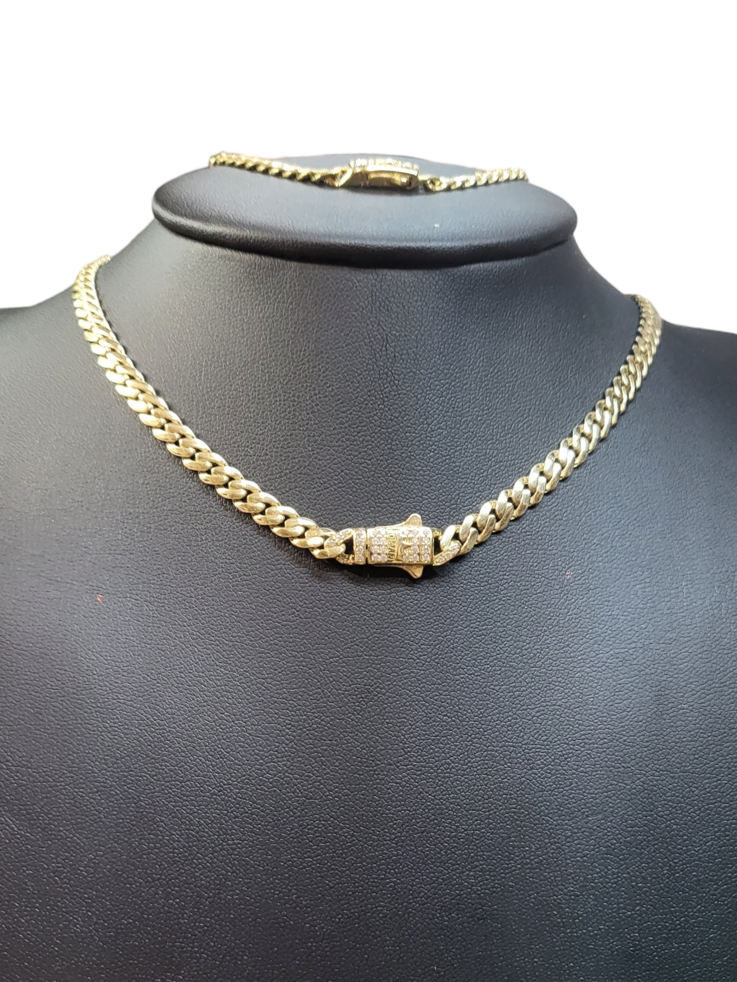 77/Chokers 10k