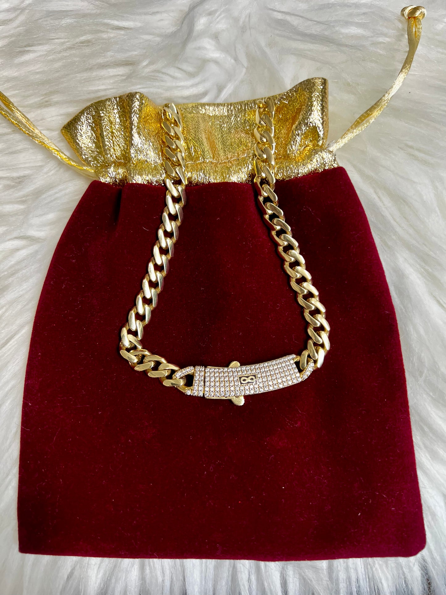 00/Necklaces 10k