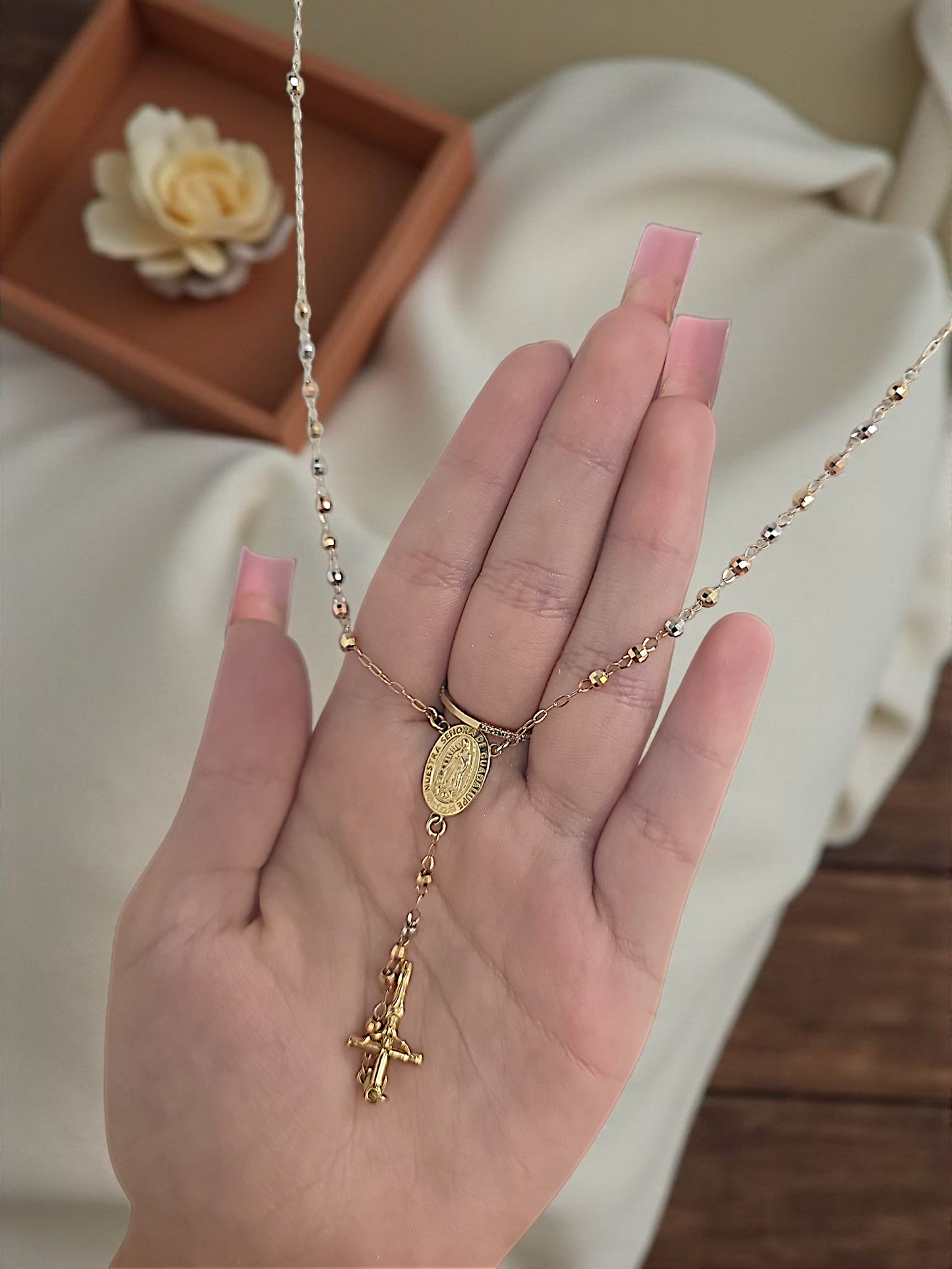 Rosary 14k with three gold tones